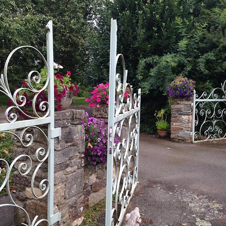 Le Petit Chateau, Matisse Noyal-Pontivy Екстериор снимка